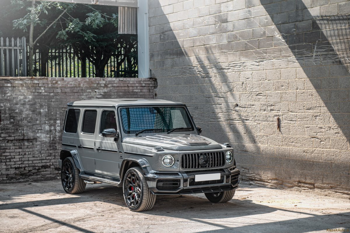 Mercedes G Class Carbon Wide Track edition

Read more ... : klassikauto.pl/mercedes-g-cla… 
#mercedesgclass #carbon #cars #klassikauto @KAHNDESIGN