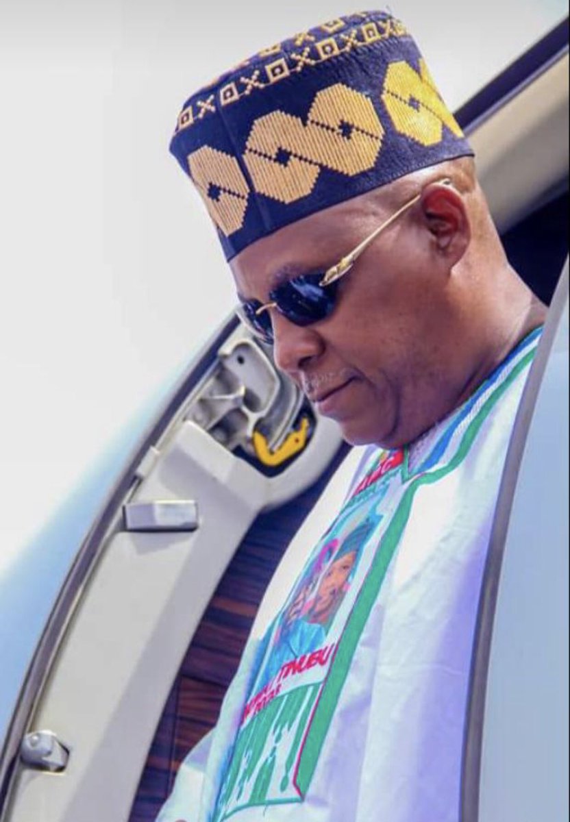 alabiopeyemiola's tweet image. GET USE TO THIS PICTURES

Retweet for our 001 and 002