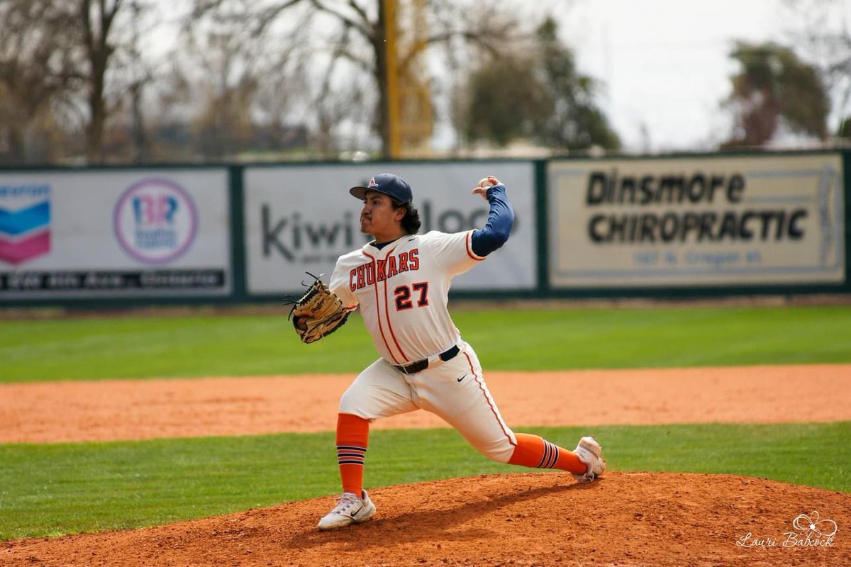 athleticstvcc's tweet image. Come cheer on @Chukarbaseball as they host @YVCYaks in a doubleheader beginning at 1:00 pm today! ⚾️ #gochuks