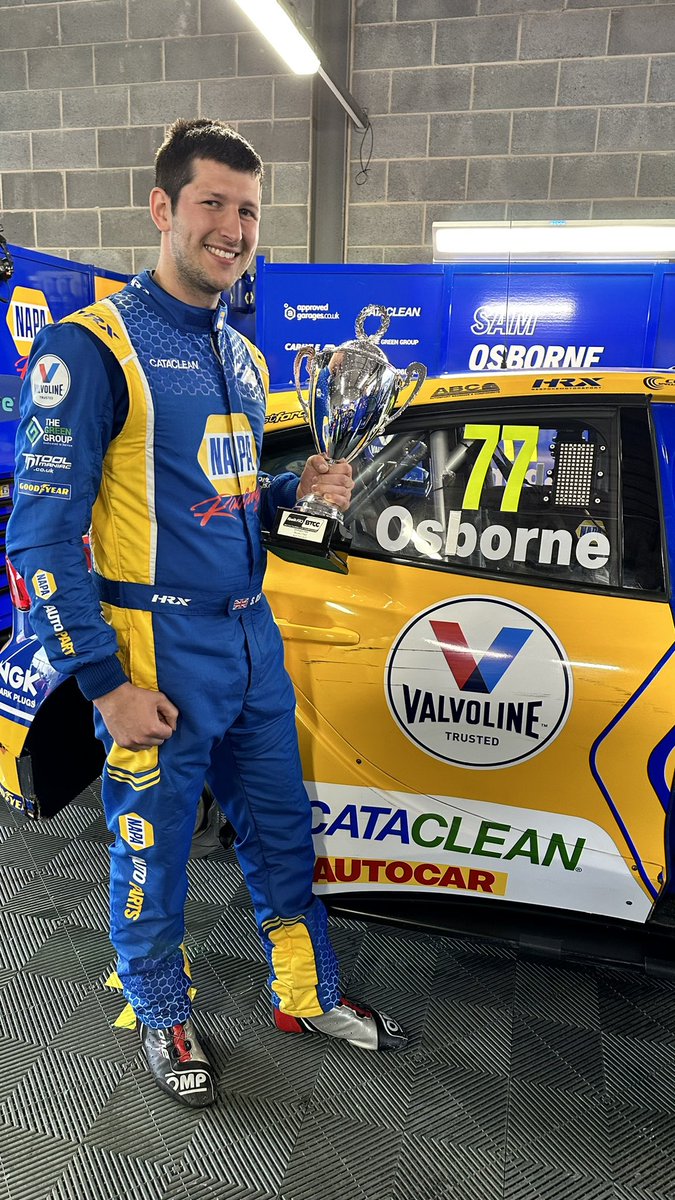 naparacinguk's tweet photo. 🔵🟡 You’re still thinking about this moment aren’t you…. 😍
What a weekend for @samosbornebtcc as he scored his first ever podium, finishing an INCREDIBLE P3! 🏆
His best career finish to date!
Sam take a bow 🙇♂️ 👏
#NAPARacingUK #BTCC #SamOsborne #FirstPodium #BestFinish https://t.co/TXGEDOc7kZ