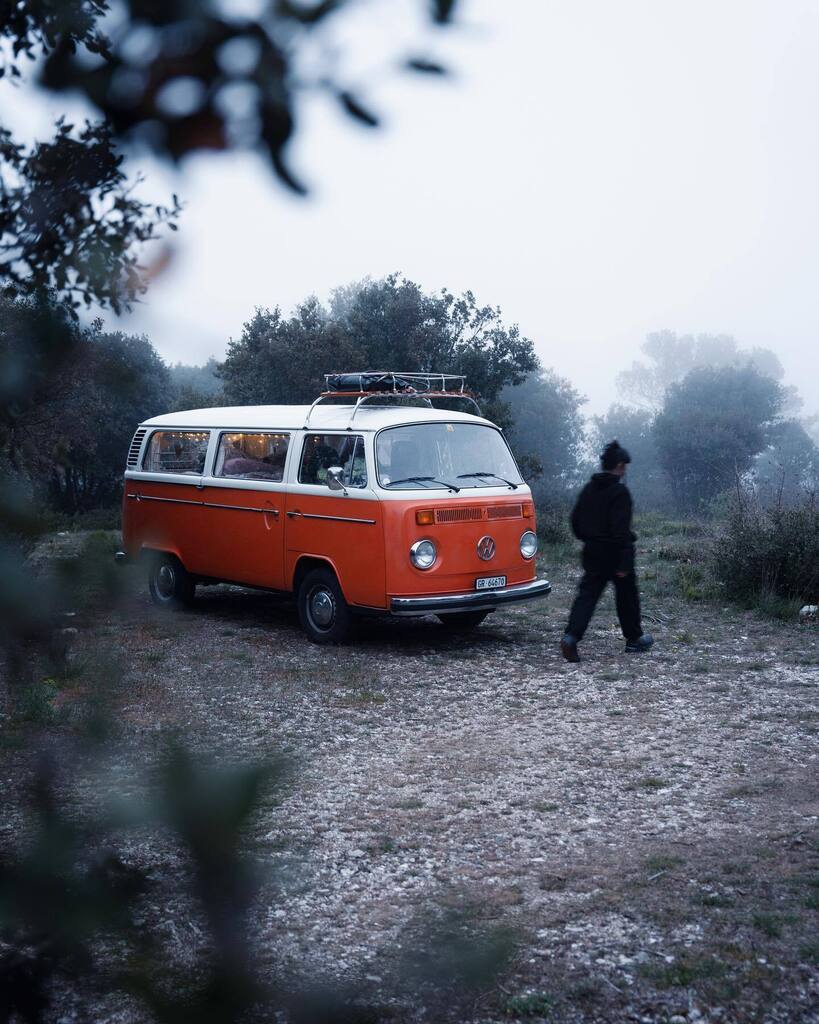 Our first days in France towards the south of Spain was rather cold, rainy and windy. Which is not much fun when travelling with a van without heater and not being able to stand inside. Despite all that, we still laughed till our tummies hurt. 
We arrive… instagr.am/p/CrgWVmfqYXJ/