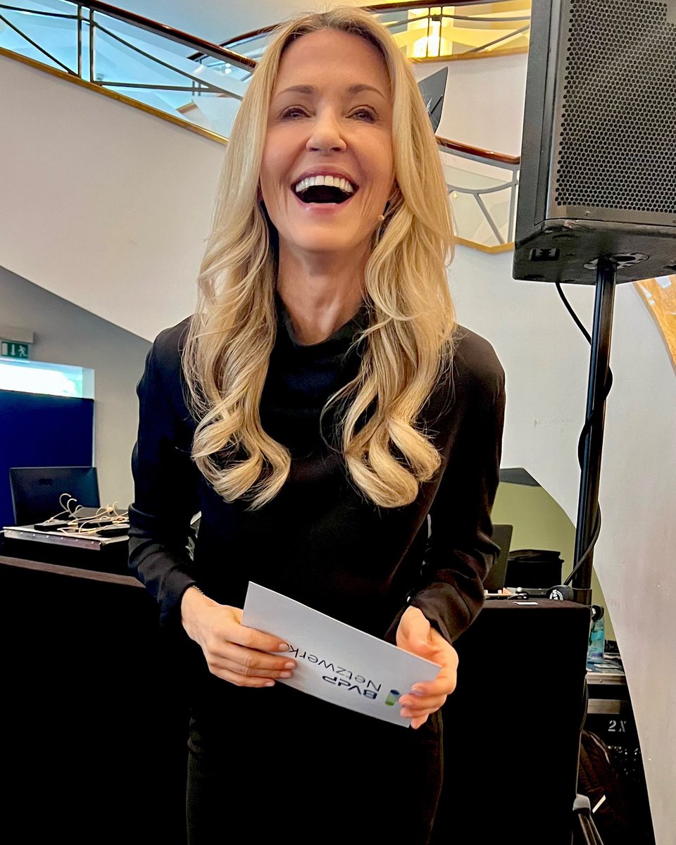 It was fun to be on stage again today 🤩 For the first time I was the host of the BVdP networking event and everything went very well ☺️