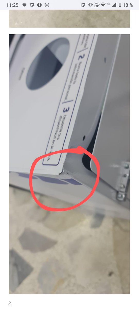 cathitati's tweet photo. @Interrapidisimo !Ustedes no apoyan a otras empresas! Se enviaron unas canecas clasificadas como delicadas y le llegaron a mi cliente golpeadas! Ya pusimos el radicado pero nadie responde #1035855 https://t.co/RXbuTvSBXY