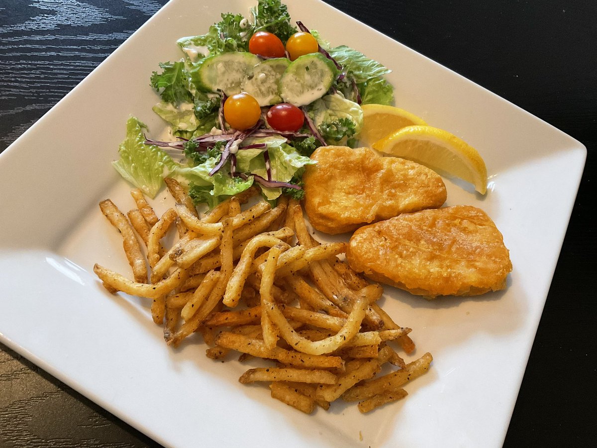 schmoozequeen's tweet photo. #Gardein #FishlessFillets for Lunch 
@gardein #VeganFood #Plantbased #Fishless https://t.co/EXcJ4i6mCo
