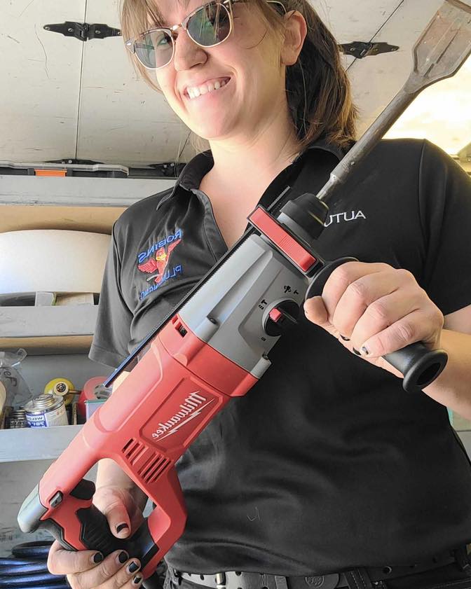 RobinsPlumbing's tweet photo. Check out my girl Autumn.  Autumn started as the on-call dispatcher and decided she had a passion for sarcasm, helping people and getting tough jobs done.
#plumbinglife #phoenixplumber #mesaplumber #glendaleplumber #plumberphoenix #tempeplumber #gilbertplumber #chandlerplumber https://t.co/HSXmzva8Lx