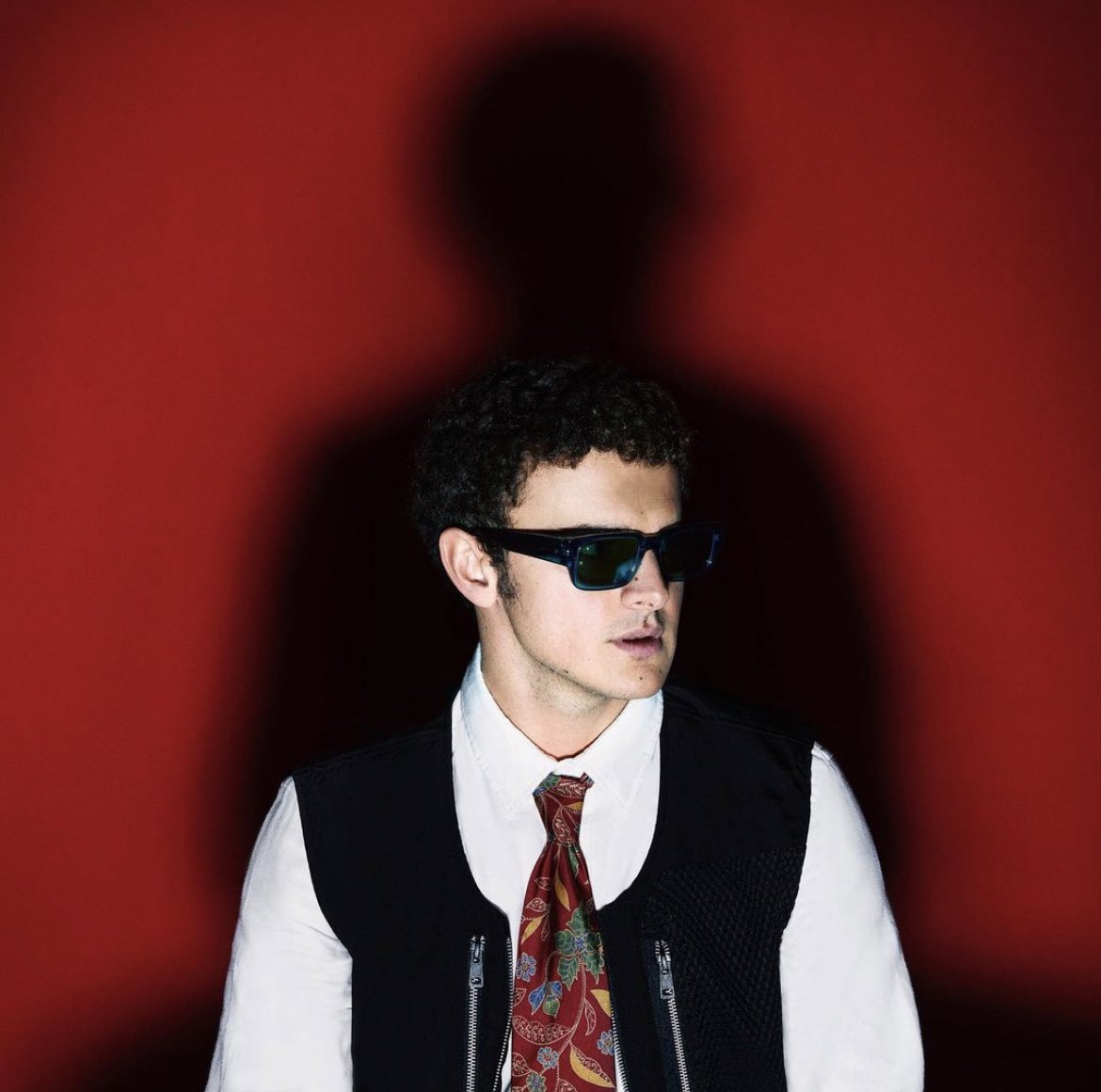 POP HABER

Pop müziğin genç isimlerinden <a href="/cemyenel/">Cem Yenel</a> sözlerini <a href="/cagansenguul/">Çağan Şengül</a>’le beraber yazdıkları, müziği kendisine, düzenlemesi <a href="/iamkaanpars/">Kaan Pars [豹]</a>’a ait Latin ritimleriyle zenginleşen baharın ve yazın keyifli havasını taşıyan yeni teklisi #BeniSevemiyorsun’u bu cuma yayımlayacak!