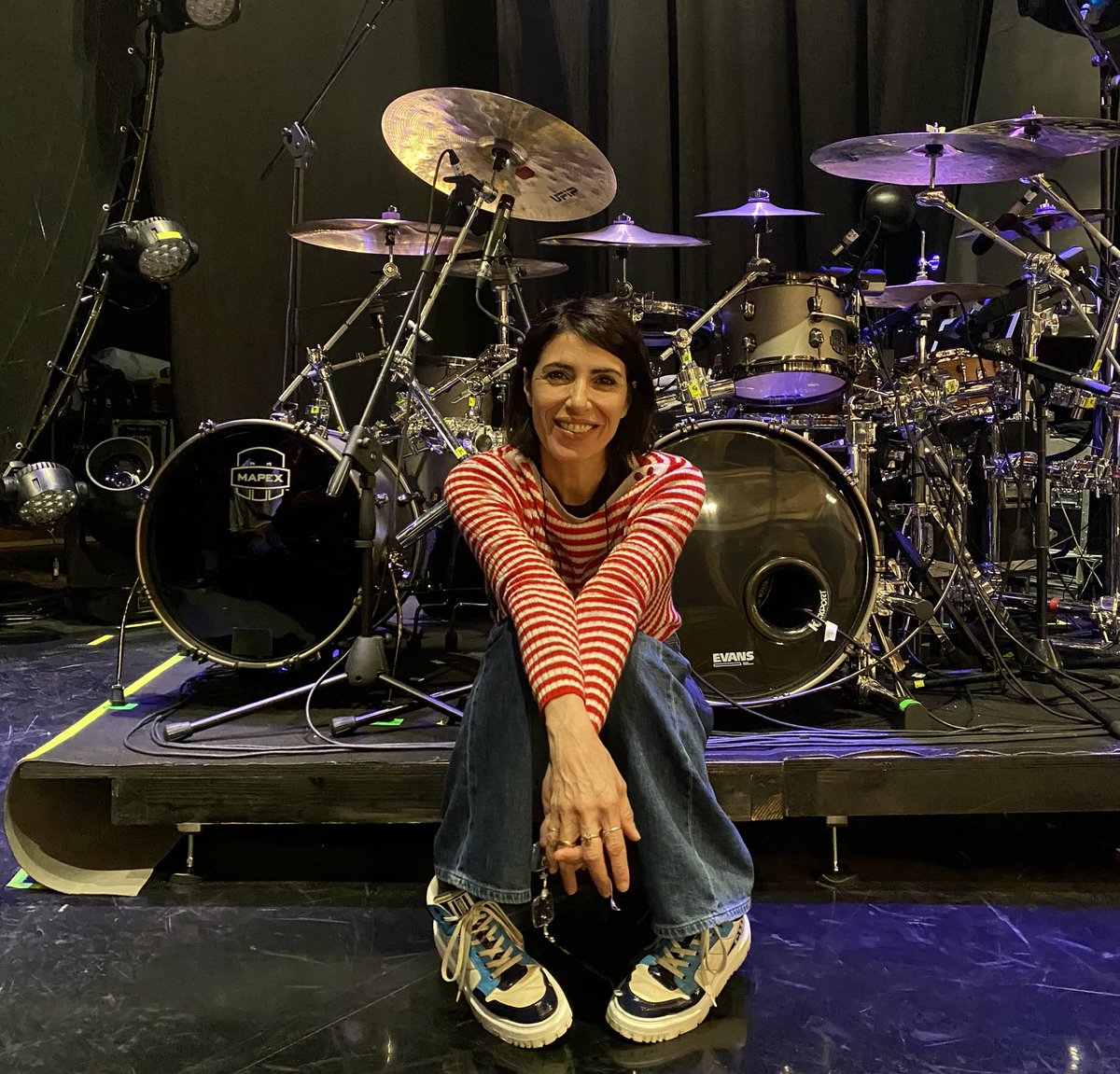 Giorgia's tweet photo. prove di compleanno, grazie per essermi così vicini, ancora e sempre,
con tutto il cuore vi ringrazio💙 https://t.co/cJc3ghRD5V