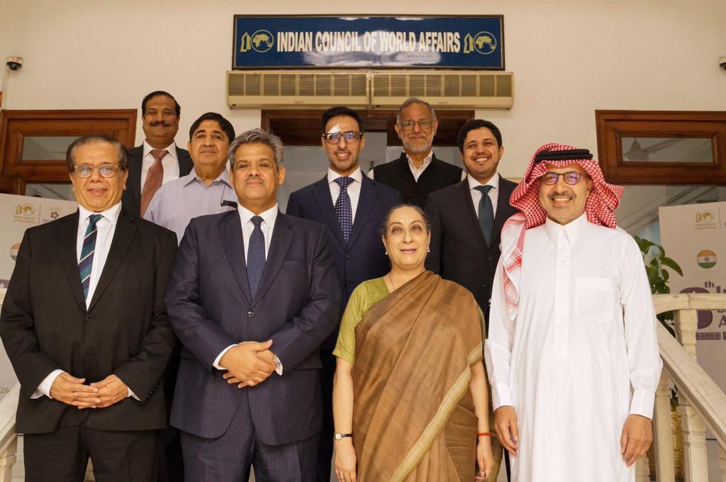KSAembassyIND's tweet photo. The MoU was signed by Amb Vijay Thakur Singh, DG of @ICWA_NewDelhi and Dr. Ali Al Qarni, Head of Centre for Asian Studies, on behalf of Dr. Adel Al Omrani, Director of #PSAIDS. https://t.co/lTrQ4vucB3