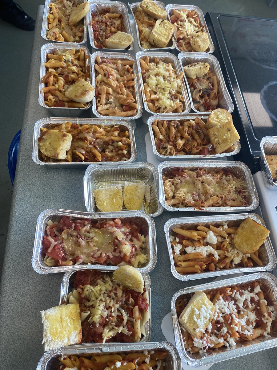 StJohnsHEDept's tweet photo. 3G1’s pasta pomodora and garlic bread🍝 Well done class! #loveofwork #participation https://t.co/Nbf9Obh0XW
