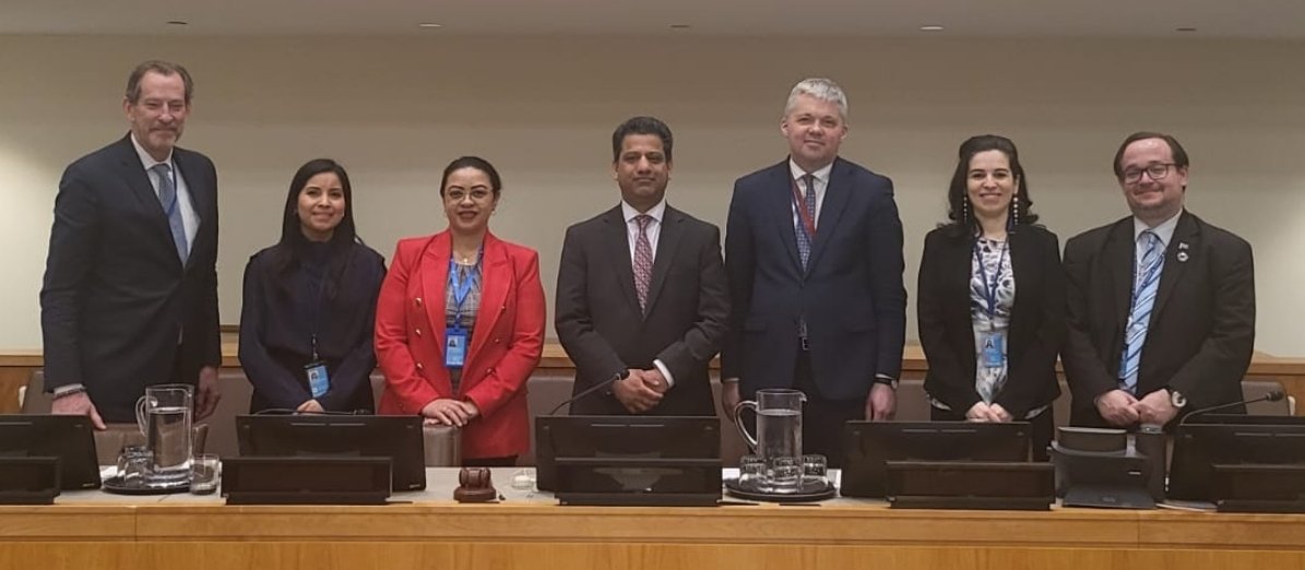 Ambassador Aamir Khan 🇵🇰 Pakistan as a new Chair <a href="/UN/">United Nations</a> Committee on Information for the year 2023-24 in a group photograph with the newly elected Vice-Chairs &amp; members #COI Sect. Looking forward to a successful term ahead of 45th session of the Committee.
un.org/en/ga/coi