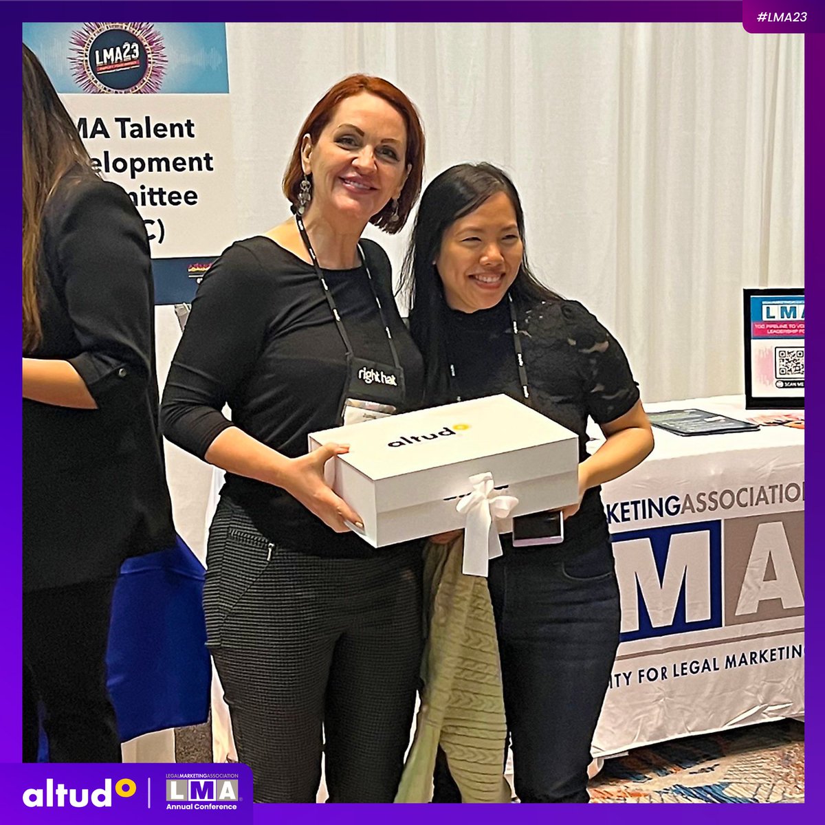 Andddd, we have our #LMA23 Passport to Prizes winner- Kathleen POV from <a href="/PerkinsCoieLLP/">Perkins Coie</a>. We hope you love that #Apple iPad!🤩
<a href="/LMAintl/">LMA International</a> thanks for announcing this!

#LMA2023 #LMAmkt #LegalMarketing #AltudoExperience