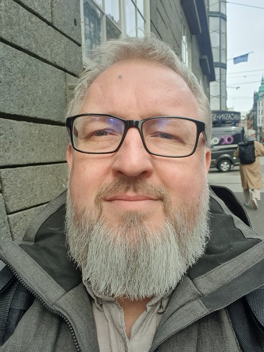OldGrumpyGamer's tweet photo. Fresh beard trim, who dis? ✂️🧔 Stepping up my facial hair game with a new shape! 🔥💈
Drop a comment on your thoughts!
#BeardGang #NewLook #BeardTransformation https://t.co/Dg9UNIVHFv