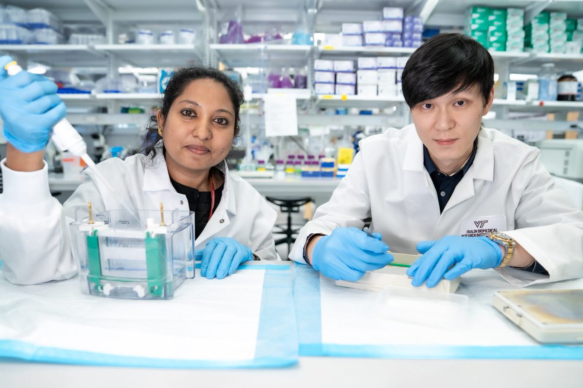 DrChrisTSmith's tweet photo. In 2023 we continue to launch new programs to support our postdoctoral population @VTresearch, including a travel award program and the Research & Innovation Scholars program whose @FralinBiomed postdocs are spotlighted below. #VTpostdocs #postdocsupport
https://t.co/LHCZQYcxLx https://t.co/ctArF7GzQr