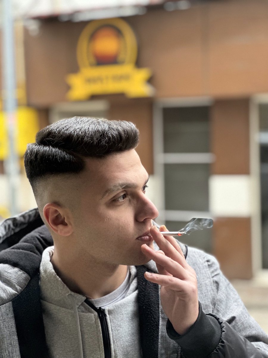 Yok benim altın dişlerim ama ses tellerim Zümrüt ⚔️