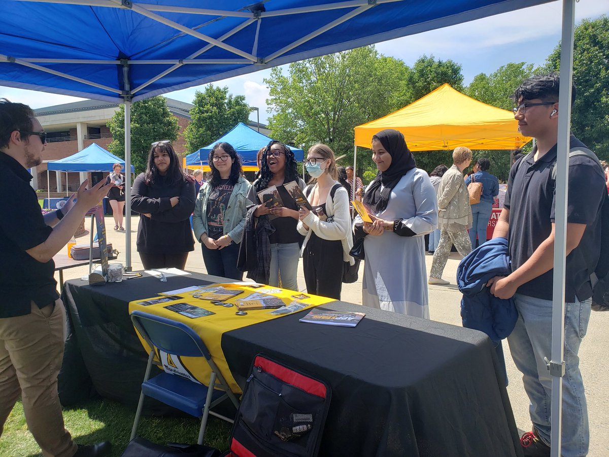 WayneEMCHS's tweet image. WEMCHS students enjoyed the opportunity to speak to college reps at today's Transfer Fair at @wayneccnc.