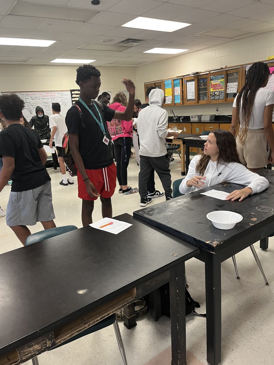 MrsPaulSCIENCE's tweet image. Testing variables &amp;amp; having fun makes for amazing FSSA Review! We are learning about teamwork and communication at the same time. THAT PART!!! #VCSscience