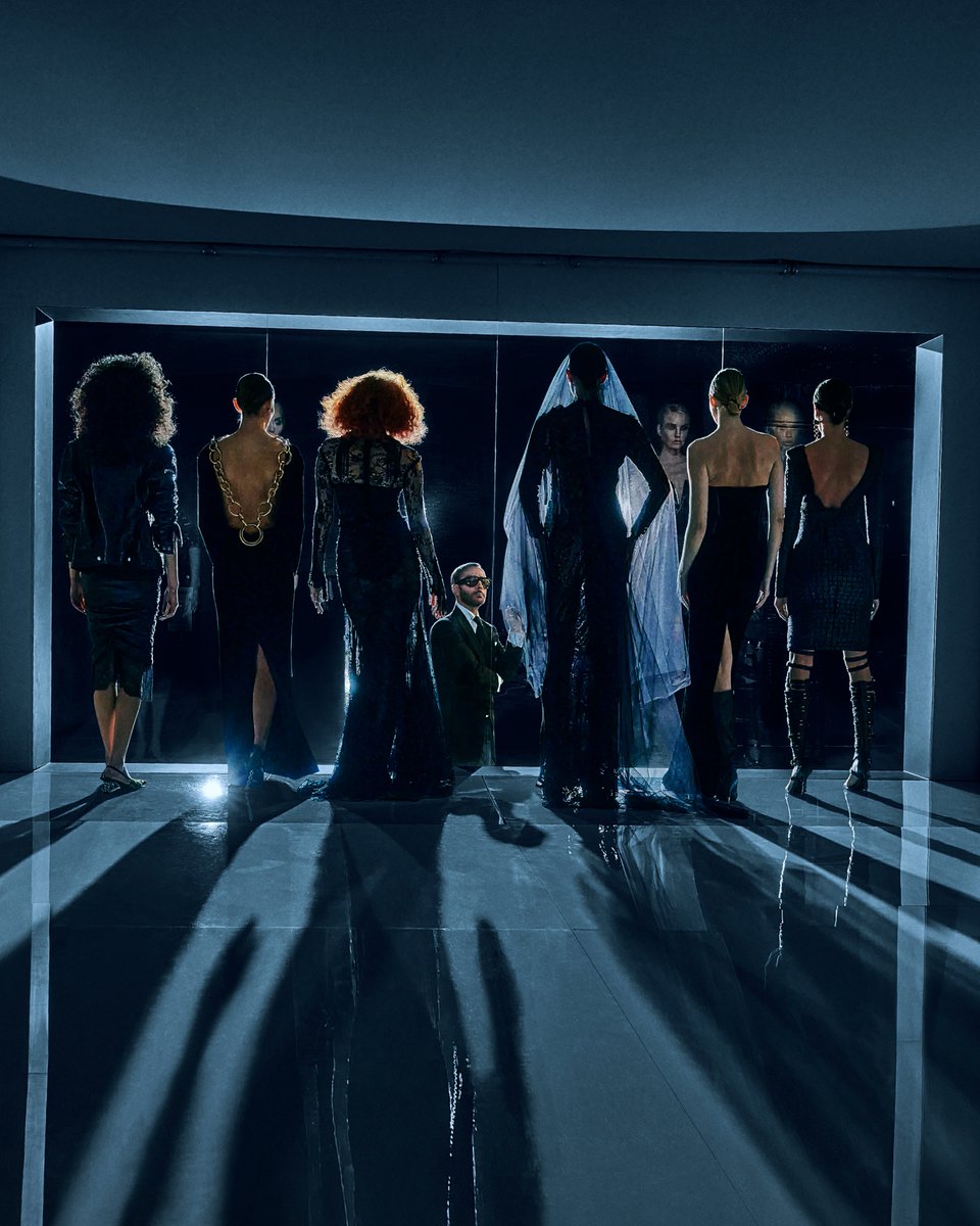 TOMFORD's tweet photo. TOM FORD ARCHIVE COLLECTION AUTUMN/WINTER 2023

TOM FORD, IN HIS FINAL COLLECTION FOR HIS EPONYMOUS BRAND, HAS TURNED TO HIS ARCHIVES AND REISSUED HIS FAVORITE LOOKS FROM THE PAST 13 YEARS.

PHOTOGRAPHER: STEVEN KLEIN
CREATIVE DIRECTION: KSTUDIO
STYLIST: CARINE ROITFELD

#TOMFORD https://t.co/dEzKAKLPiG