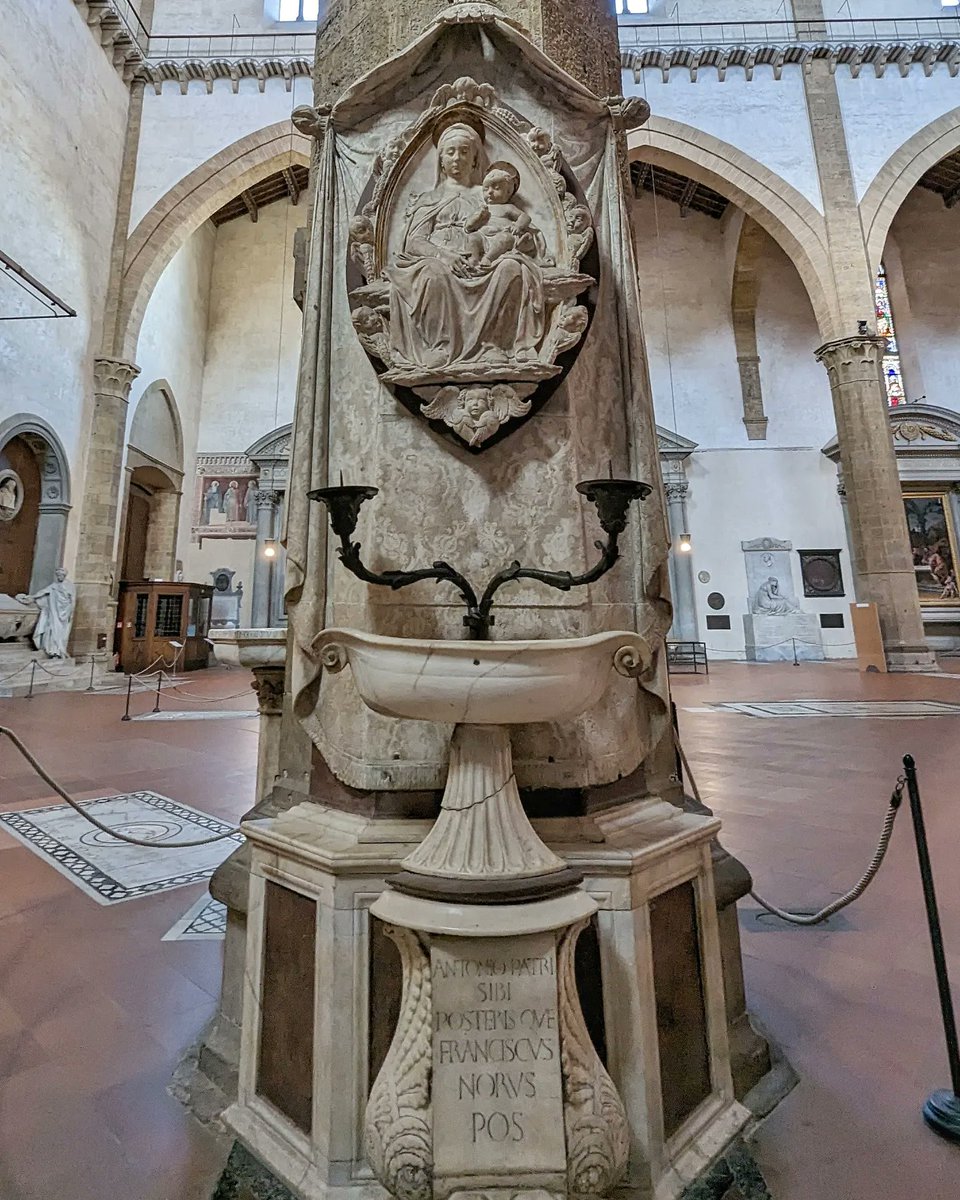 santacroceopera's tweet photo. La "Madonna del Latte" scolpita a Santa Croce da Antonio Rossellino e fortemente voluta da Lorenzo il Magnifico, tributo perenne alla memoria dell'amico Francesco Nori, ucciso nella #congiuradeiPazzi nel tentativo di salvare i fratelli Medici il #26aprile del 1478. https://t.co/PtHQ1r1xqu