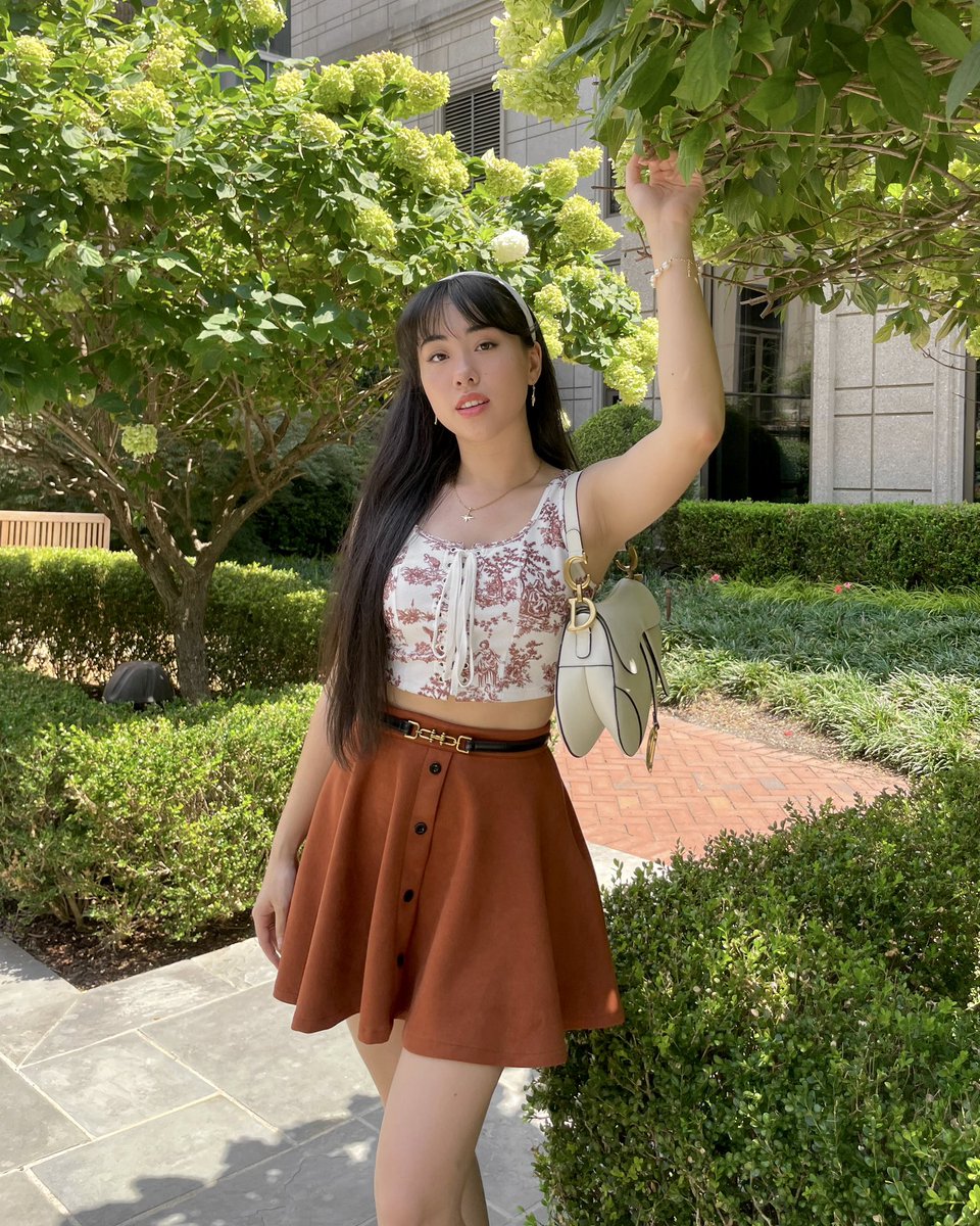 Real_Artemis's tweet photo. Take a walk with me 🌿 https://t.co/iMRJ46EoeN