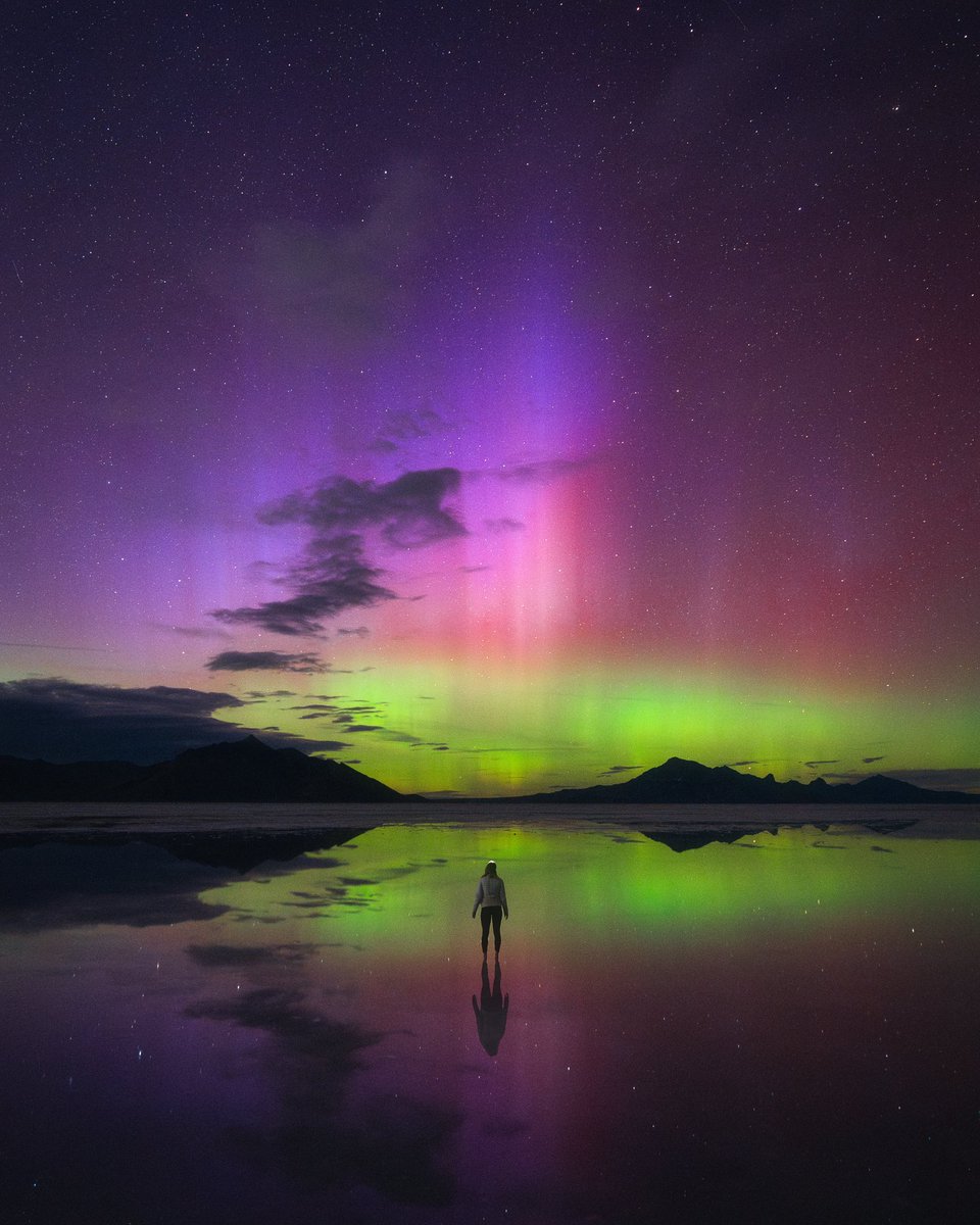 CodyConk's tweet photo. Auroras ft @Joannehollings https://t.co/TR4JeqFlmd