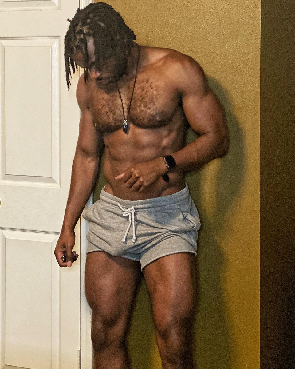 HotKelechi's tweet photo. My main account got banned, it's already 216K, Would you help me to get back to 216k followers?😅   

Just retweet my post and i'll posting my Hot contents soon! 📷 💦 https://t.co/tNJQaVGYG8