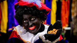 LucLujohuad's tweet photo. Als je tegenwoordig meewerkt aan het vernietigen van ONZE NEDERLANDSE CULTUUR, in dit geval ZWARTE PIET, krijg je als beloning van ONZE KONING een lintje! Ik schaar deze grove vergissing onder het hoofdstuk WOKE en als een BELEDIGING richting alle aanhangers van ZWARTE PIET! https://t.co/uI1vQp9D1X
