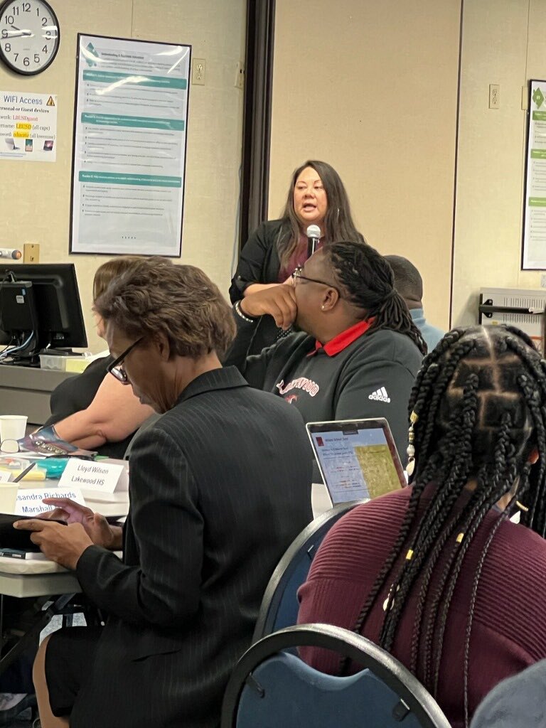 Diana Cohn! Doing her thing! Providing PD for K12 APs. Collaborative Co teaching, when facilitated well, can bring huge results for student achievement! This distinguished Assistant Principal is on fire! #proudtobelbusd