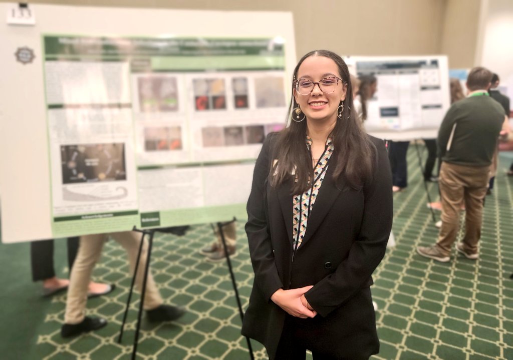 Andrea L Kirk (@alkirk92) on Twitter photo Tori did an excellent job presenting her undergradate research at the annual #URC at #UNCCharlotte! So proud of her accomplishments! <a href="/Xiang_lab/">Tingting Xiang</a> Tori did an excellent job presenting her undergradate research at the annual #URC at #UNCCharlotte! So proud of her accomplishments! <a href="/Xiang_lab/">Tingting Xiang</a>