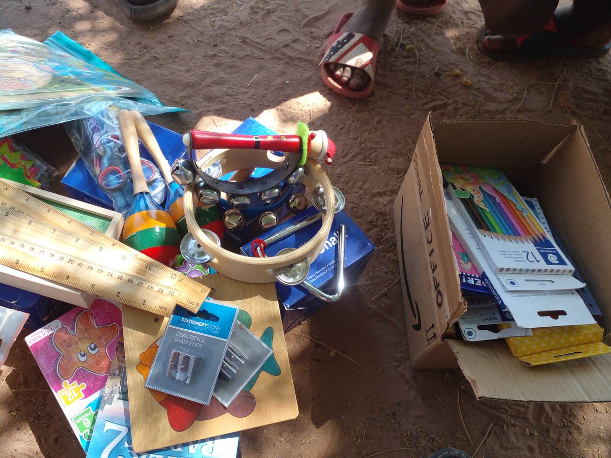RosettaCeesay's tweet photo. OMAR just dropped off boxes to Batti Ndaar School #Gambia #Percussion #instruents #chalks Office and #School supplies #pencils #sharpeners #eracers Culturally appropriate books #illustrated #stories LOTS! He's heading back to Serrekunda now. ❤️🇬🇲 #educationmatters #equality https://t.co/PMZW9onZqQ