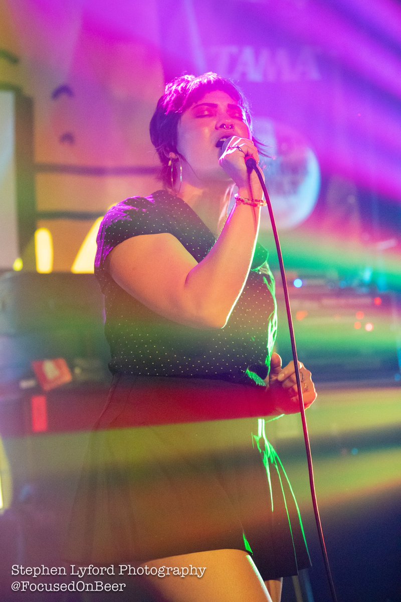 FocusedOnBeer's tweet photo. I have sooooo much editing to do, but had to grab one shot of @catbiteband from last weekend’s #ThisIsNotCroydon4 fest at @BrokenGobletPA to share with y’all :) #ska #punk #skaisnotdead #brokengoblet #catbite #catbiteband https://t.co/Mczj1agJAW