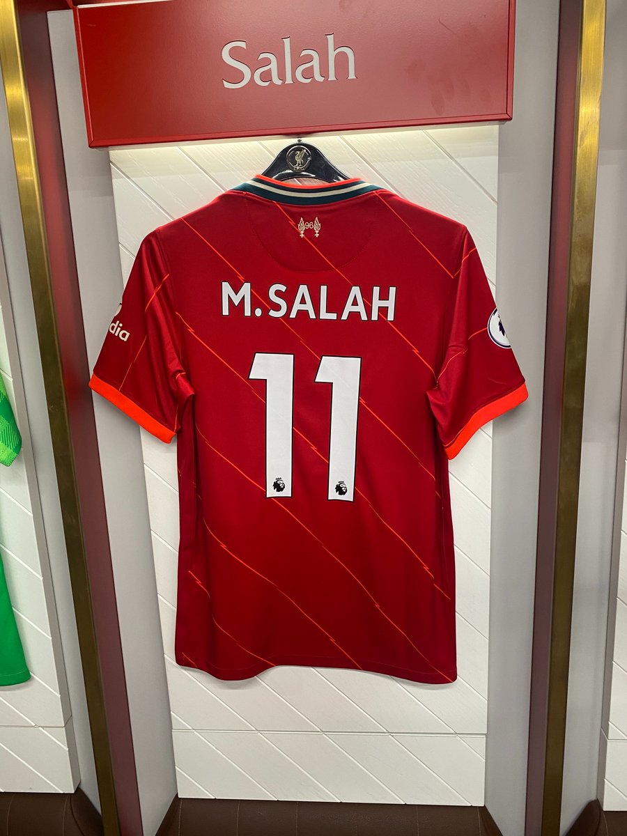 SoccerTourUK's tweet photo. Build and tailor your own tour to England. 

Open top bus tour around London is a must so is a stadium tour. One of our last groups had the pleasure of taking a tour of Anfield Stadium home of @LFC 

What would you include on your Soccer tour to England? https://t.co/FGzIOCRSzu