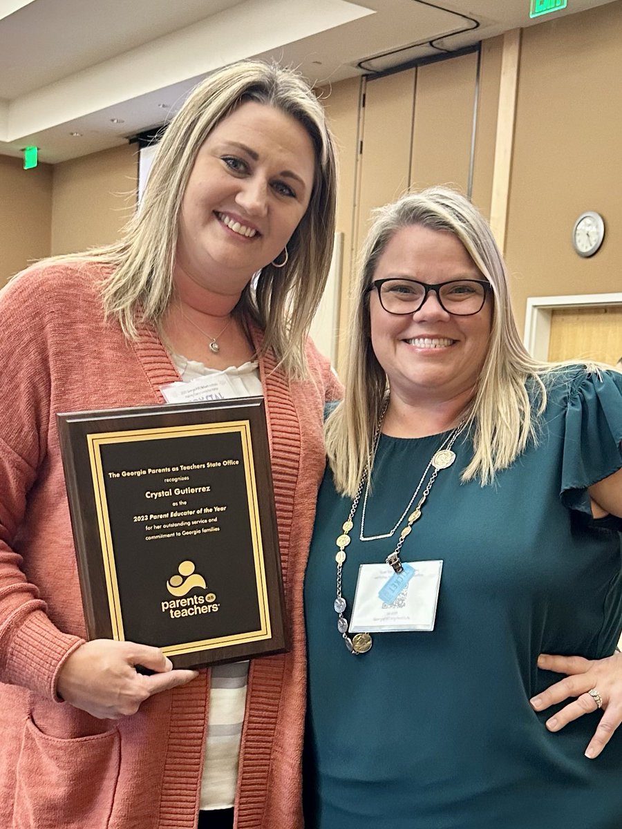 RCPS_EarlyLearn's tweet photo. Congratulations to our very own PAT Crystal Gutierrez she was announced as the Georgia Parent Educator of the Year.
#pat #parenteducator #dph #georgia #Congratulations https://t.co/lbosC1qy50