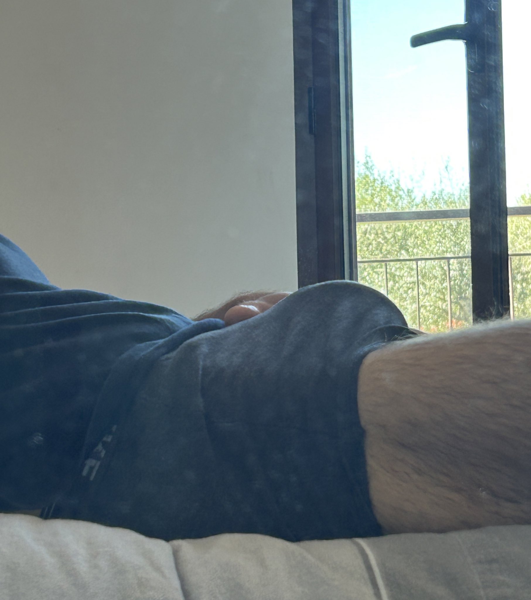 ??Chi viene a farmi compagnia? ?
??Who's coming to keep me company??
#daddy #porn #gay #horny @ItalianPorn2