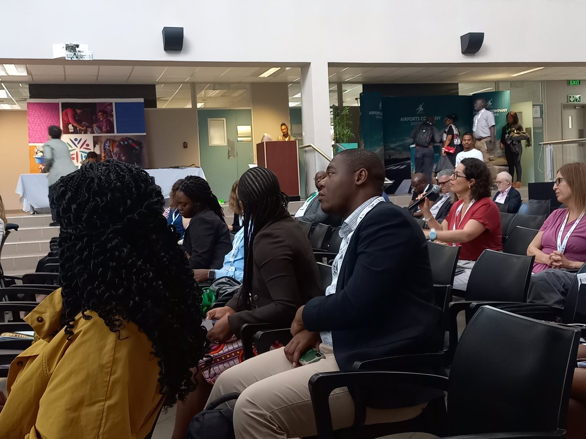CCSImpact's tweet photo. Q&A featuring further conversations around using digital media to change behaviours around #corruption.
Conversations also explore how to address "Whataboutism".
@Corruption_SA shares a bit more about "My hands are clean" campaign #AFSMAC23 https://t.co/MzxMdxQDAB