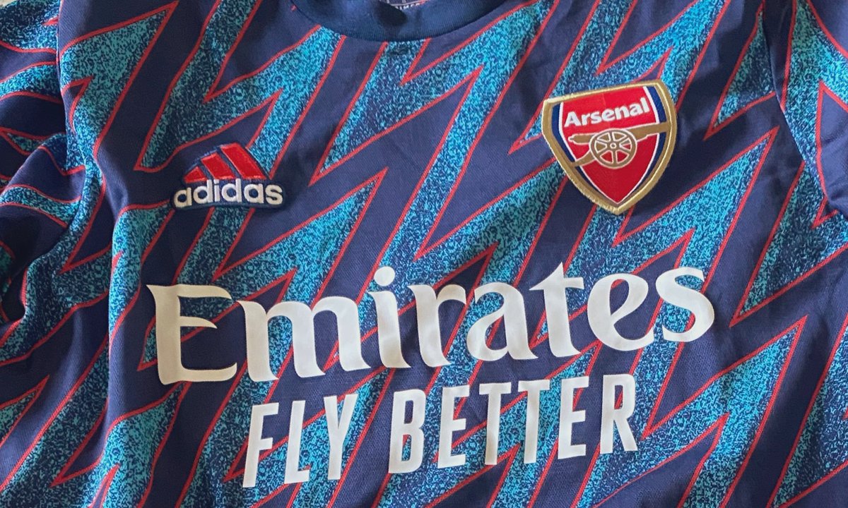 gulshandevaiah's tweet photo. Conquer Away !! 
#cityarsenal #COYG https://t.co/W06xsNX53B