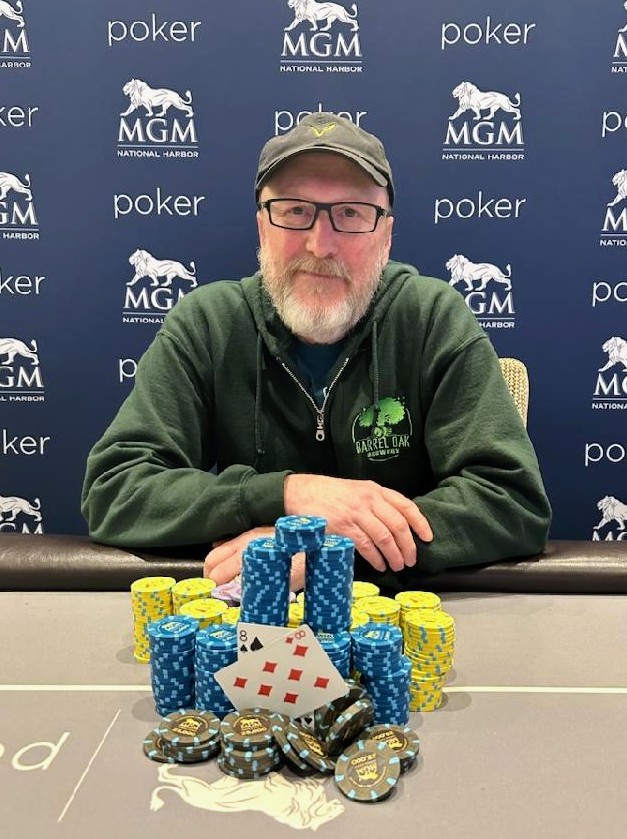 MGMNH_Poker's tweet image. John Bowman bests the field on Tuesday night to take home $1,583 and a pocket full of black chip bounties @MGMNH_Poker