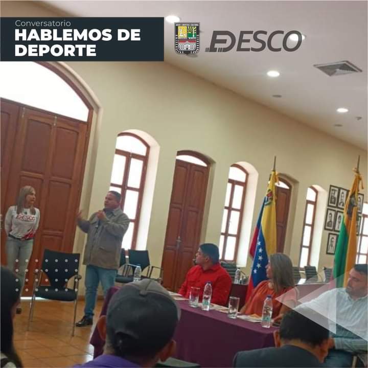 ucdesco's tweet photo. De manera exitosa se llevó a cabo el conversatorio Hablemos de Deporte en el marco de la conmemoración del 35 aniversario de la Dirección Central de Extensión y Servicios a la Comunidad, en alianza con la Dirección de Deporte de la Universidad de Carabobo. https://t.co/Q4MmzVuerI