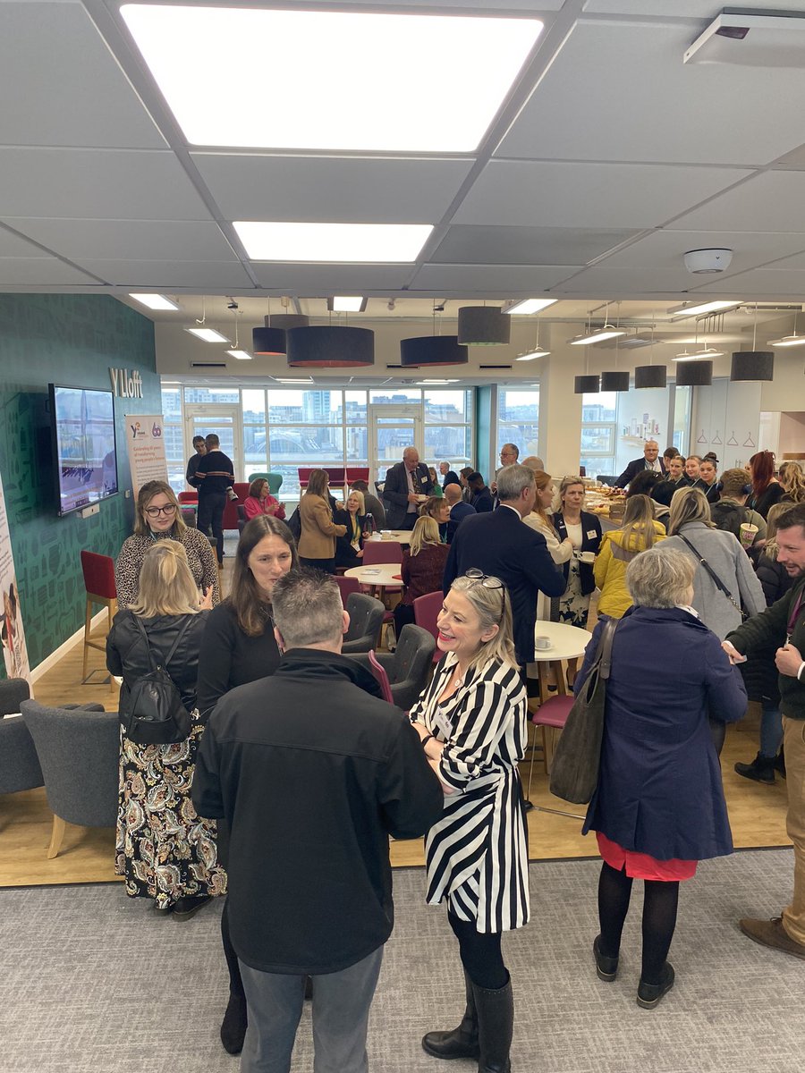 youngenterprise's tweet photo. We’re absolutely delighted to see so many teachers, supporters &amp; alumni at our 60th Anniversary reception kindly hosted by @PrincipalityBS. Together we’re celebrating 60 years of transforming young people’s futures through Financial and Enterprise Education. https://t.co/zrzdyqprzy