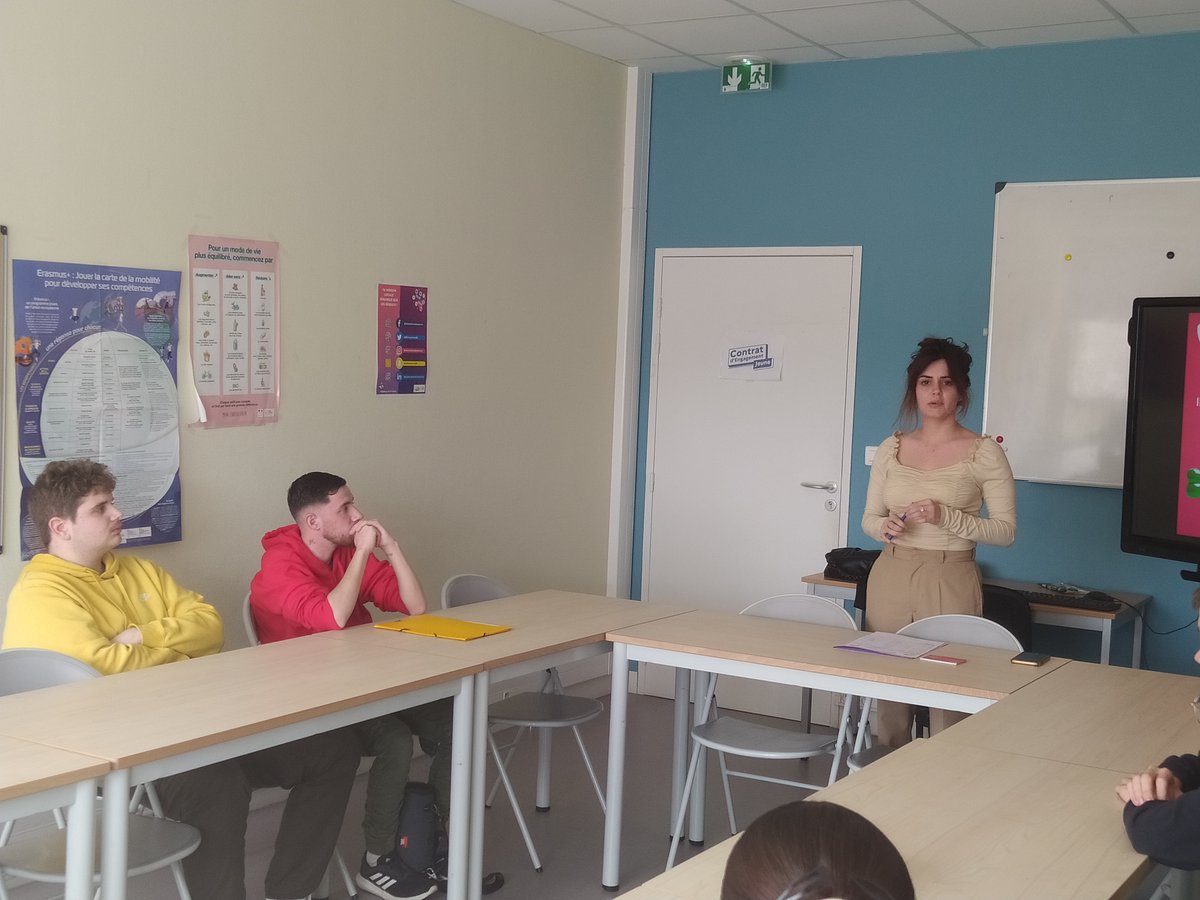 MLAuxerrois89's tweet photo. 🎉👏🤝 Merci #SupplayAuxerre pour votre intervention chez nous pour nos jeunes #CEJ. Votre contribution à leur orientation professionnelle est précieuse. 💼💡
#MissionLocale #SUPPLAY #Jeunes #Partenariat #Avenir #Réussite https://t.co/7GmDS50rJt