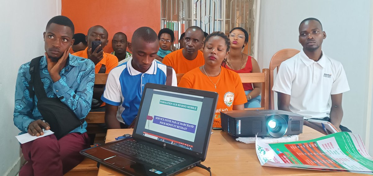 SOPEC2019MF's tweet photo. #Burundi: Ivyirwa vyo gukoresha #Sopecash vyatanguye muri @SOPEC2019MF, aho abanywanyi bagiye kworoherwa haba mukubika no kubikura, twibutseko ubwo buhinga bukorera kuri Telefone ngendanwa yo mubwoko bwa Android canke akamashini kabigenewe. 1/2.
@amour_kwizera @BankiNkuru https://t.co/7fKnrC07B9