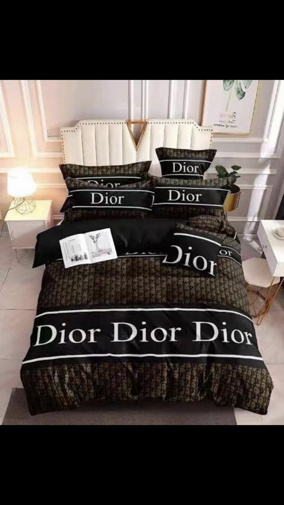 BiraInteriors's tweet photo. @mrmacaroni I’m O’Bira ventures we are into interiors design nd also sell bedding.location Warri but nation wide delivery.6by6 set available for #13,500 only https://t.co/ZLYg3syqFk