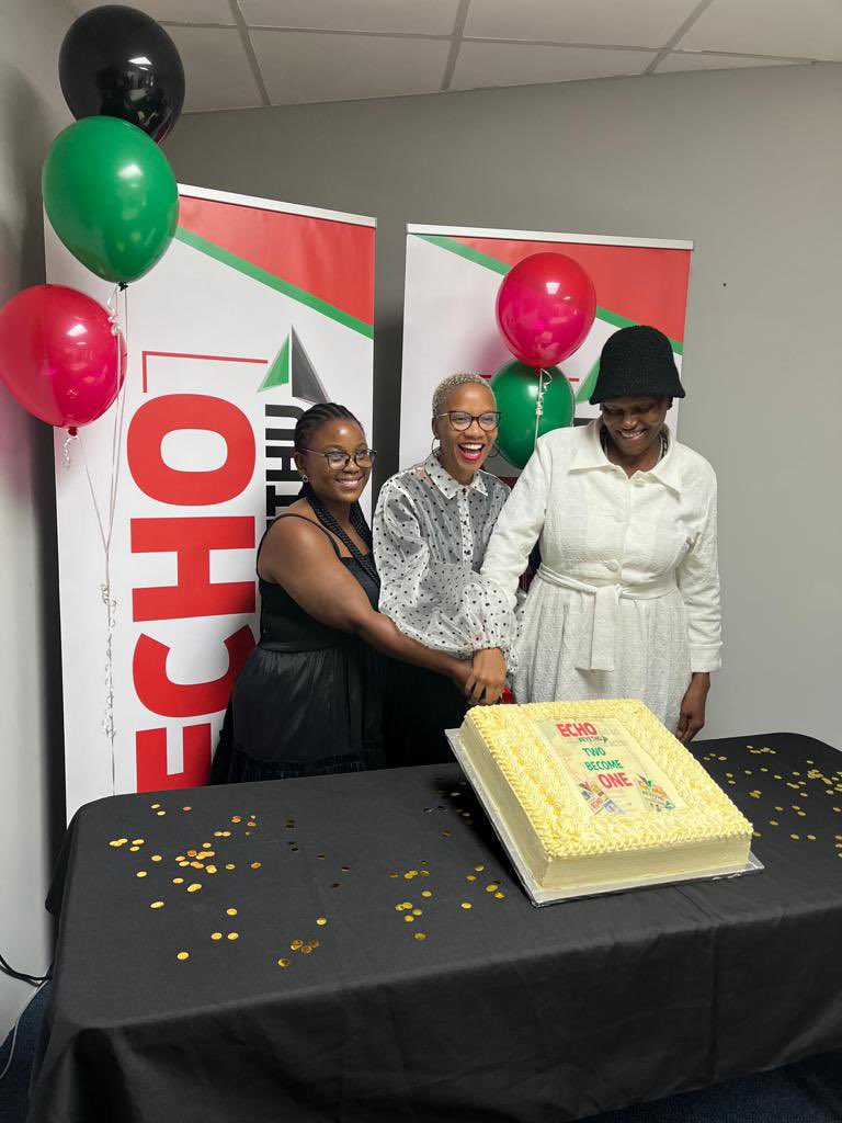 ndlovu_anele's tweet image. Wednesdaying…today I had the absolute honour to be invited to cut the cake as two great PMB community newspapers merged as one. The Maritzburg Echo &amp;amp; Msunduzi Eyethu have joined forces and are now “Echo #Eyethu.”The first edition of Echo #Eyethu will be out next Thursday ❤️🙌🏽💃🏽
