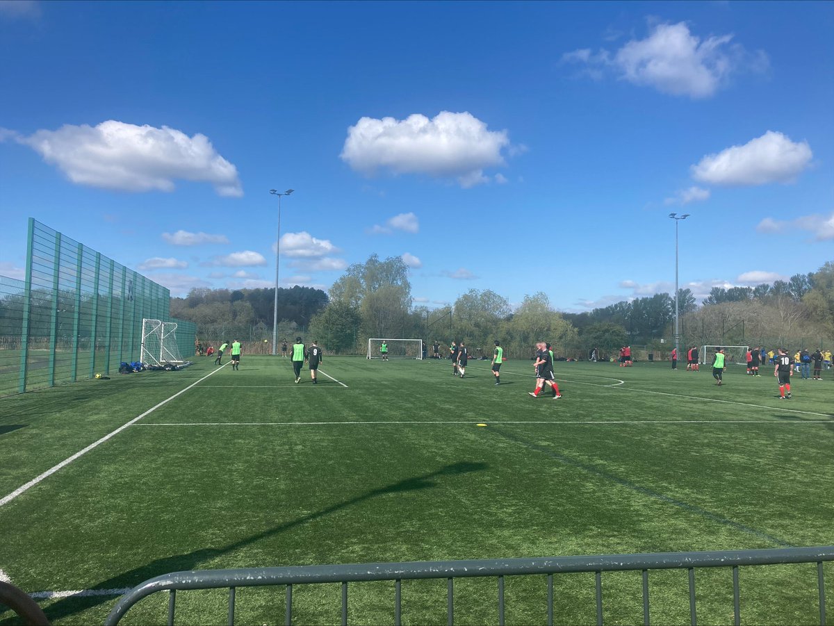 SMHWFootball's tweet photo. Another busy day of games for all of our teams back in league action at Nethercraigs in Glasgow yesterday supported by our Ambassador @MichaelWeir9 โ well done everyone who took part ย #tacklingstigma #supportingrecovery @ScottishPara @ScottishFA_dis https://t.co/H2NiP5ebyk