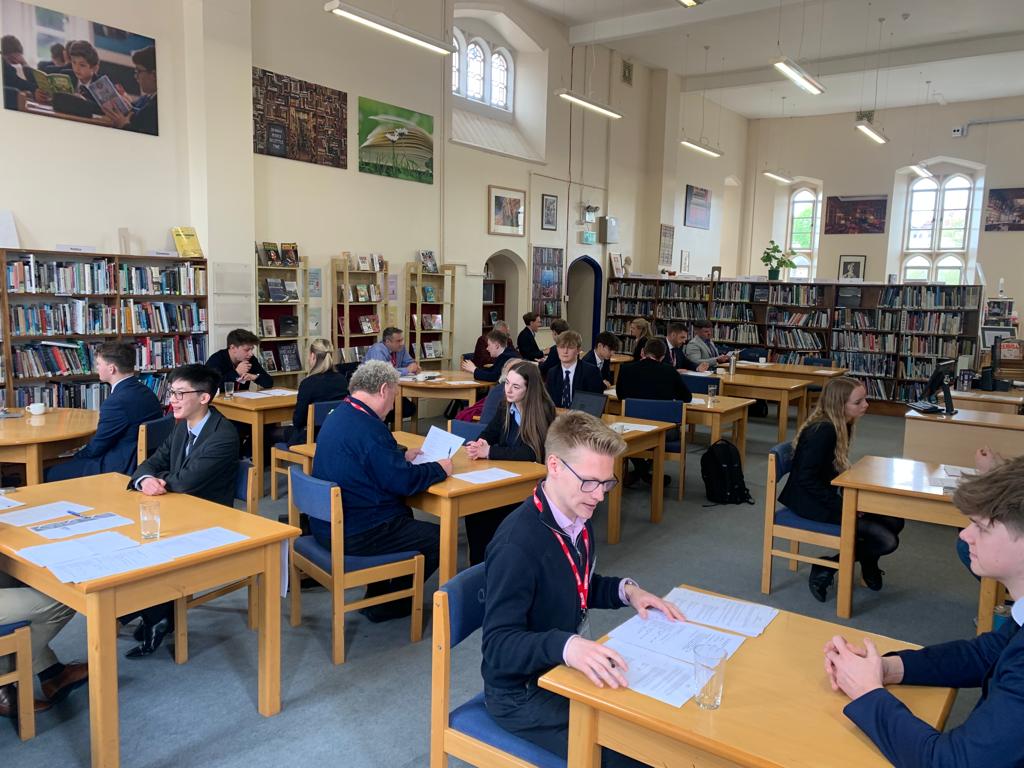 QEHSchool's tweet photo. Our Year 12 students enjoyed mock interviews today; they were guided through interview principals and offered advice to help them in the future. Thank you to the OEs and parents who brought their expertise to their role as interviewers today. @FuturesQeh #QEHSixthForm https://t.co/tV4wHgQSjx