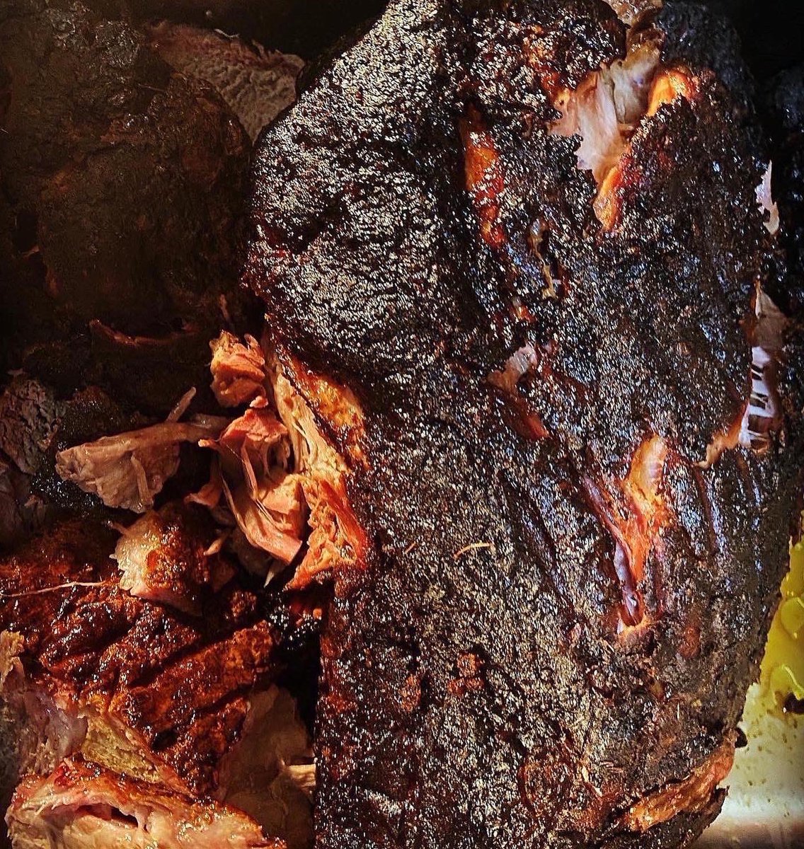 _meksikan's tweet photo. Back at our local Market this Sunday 🥳🥳 @_makersmarket West Didsbury

Come and say 👋🏼 lots of smoked meats on the menu 👉 to 👀 menu

Alongside all the usual favourites 🌯🌯🌮🌮🌯🌯

See you there ❤️

#didsbury #burtonroad #westdidsbury #mcrstreetfood #nomnom #tacos #burritos https://t.co/ilBRp3n6Ok