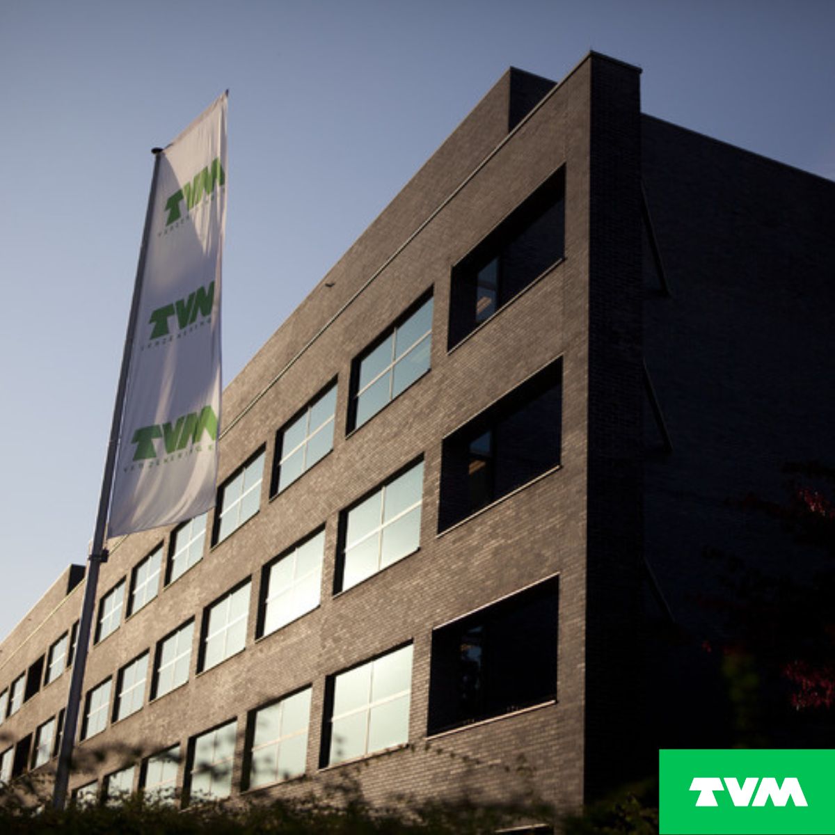 Le rapport annuel de la #coopérative TVM U.A. peut être lu à partir d'aujourd'hui sur notre site web (en NL) 👉 lnkd.in/dWMgXnc. 
Le document donne une image claire des performances de notre organisation au cours de l'année écoulée. 

#TVMBelgium #assurances #transport