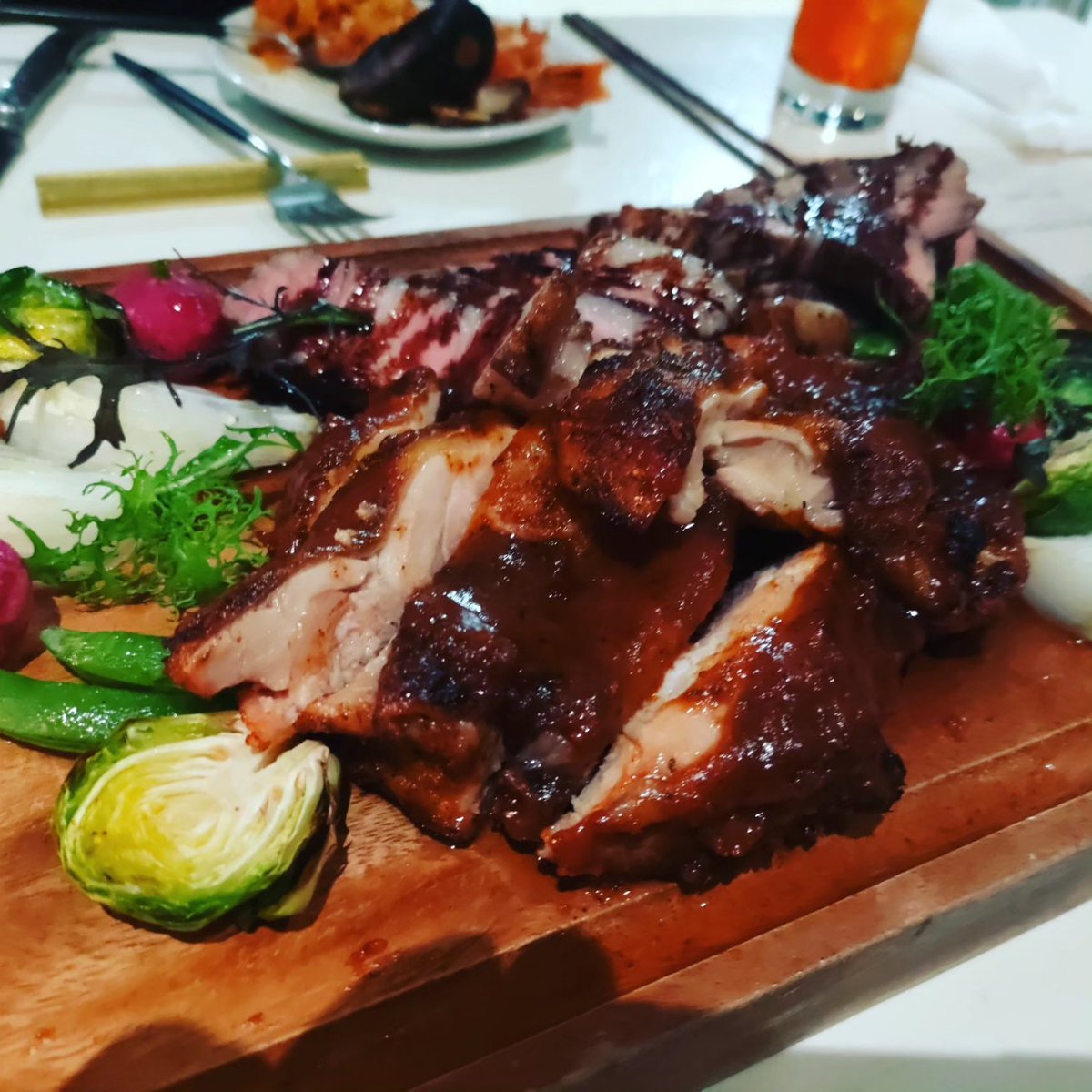 reta1686's tweet photo. 前職場のイツメンとコロナぶりの食事会。異動して18年だけどw
楽しいひとときだった~!
#お別れ会
#転職祝い
#懐かしい
#岡崎市美術博物館
#yourtable
#夜景
#もう食えん https://t.co/OBpMF8HjgN