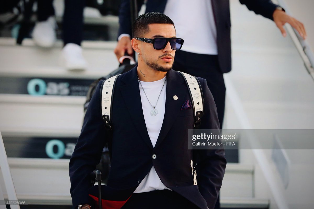 ʙᴀᴄᴋ ᴛᴏ ʙᴜꜱɪɴᴇꜱꜱ… 💼🕶️