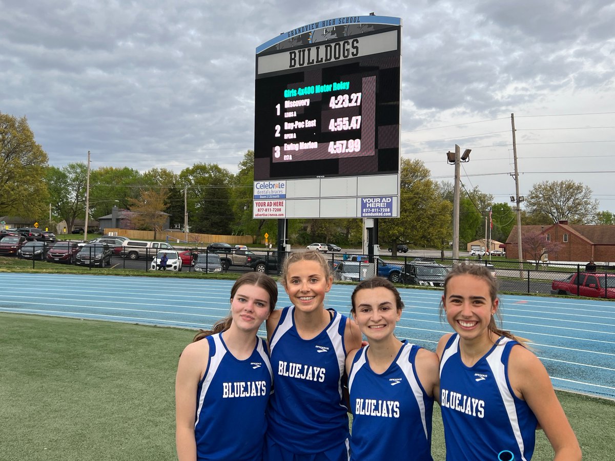 AthleticsDMS's tweet image. Our 4 x 400 relays had a great day at the Grandview "A" invitational.  Both teams won first place with outstanding group efforts!