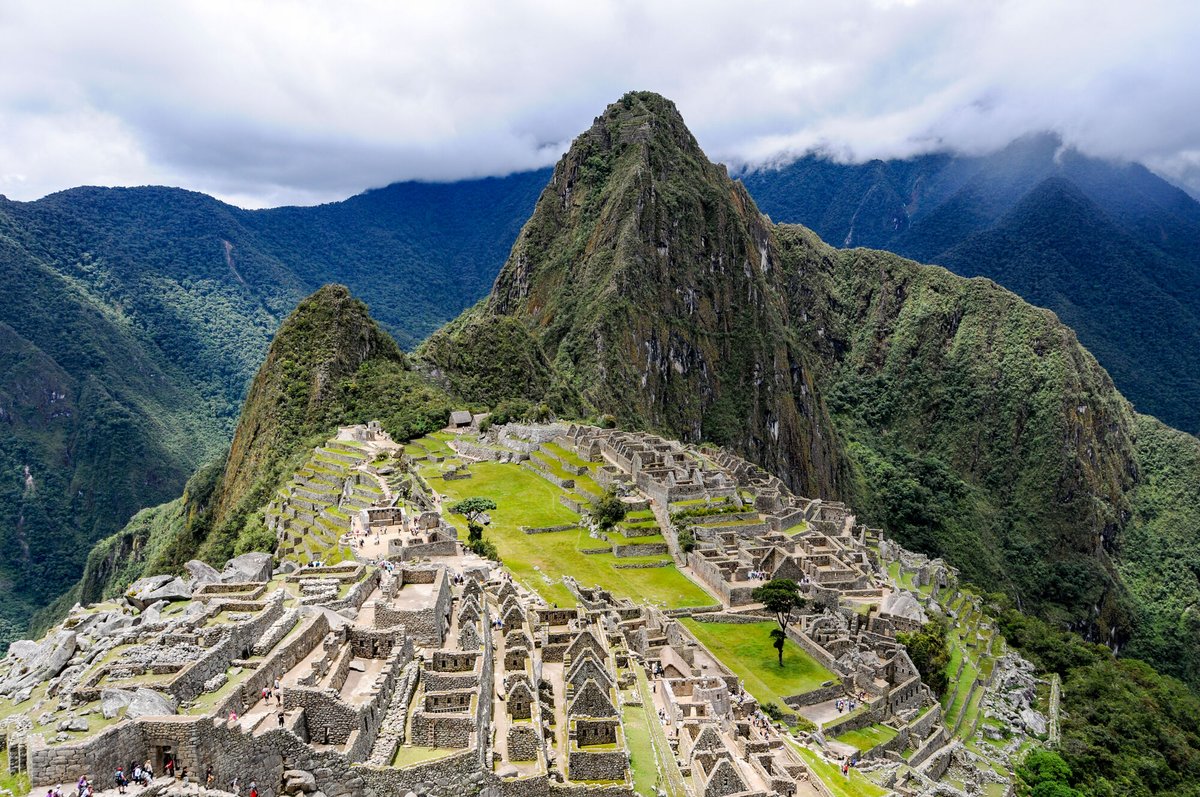 TristanWeddigen's tweet image. New Special Collection of 1.300 photos documenting Peru&apos;s art and architecture, pre-colonial to contemporary, on @BiblHertz&apos;s #Easydb by @programmfabrik, cataloged according to @CRMSIG ontology of @swissartresearX, out now: galerie.biblhertz.it/en/peru - Enjoy the journey!